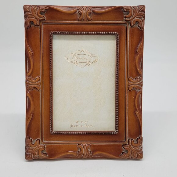Vintage Inspired Ornate Brown Resin Photo Frame With Embossed Faux Wood Leather - Picture 2 of 11